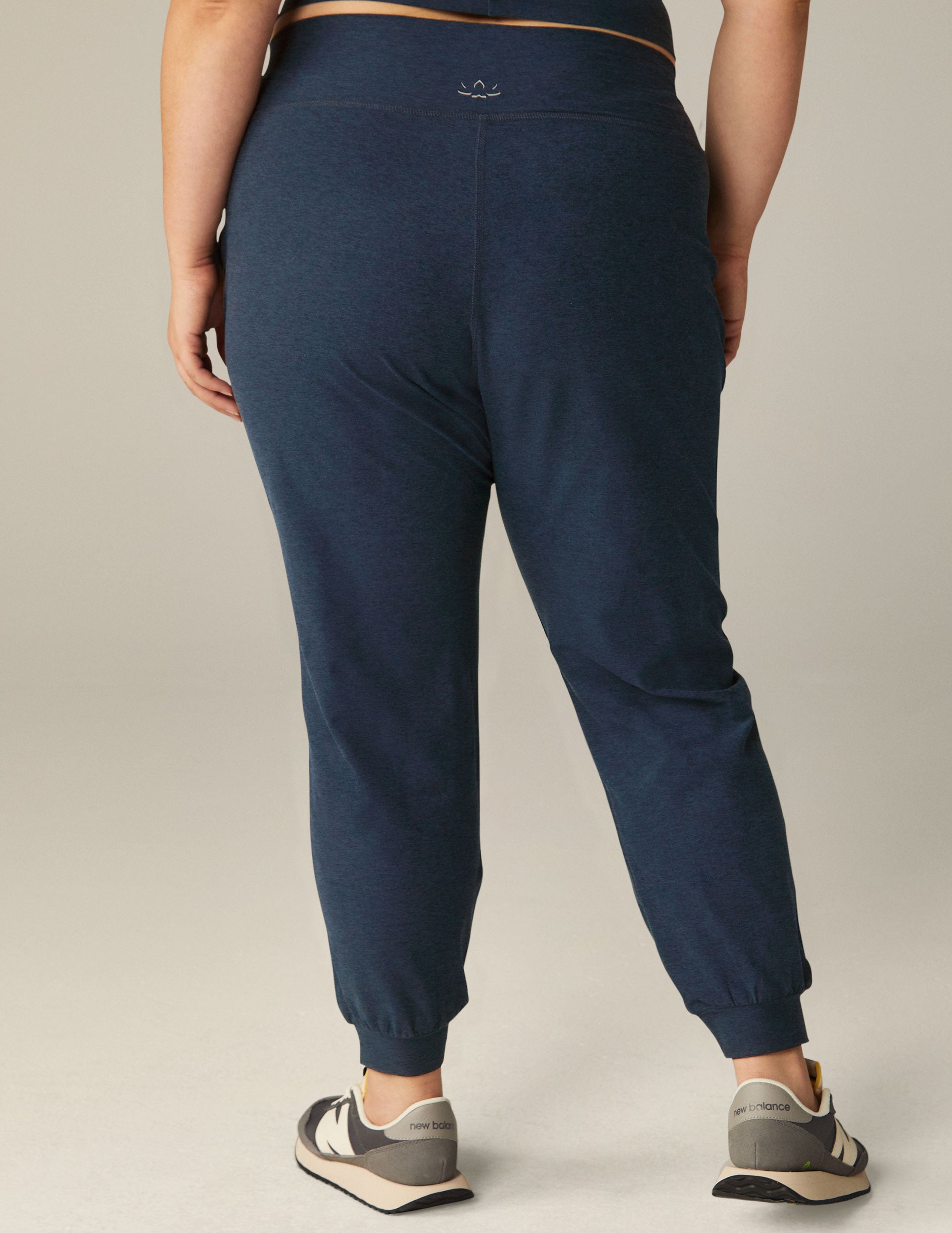 Spacedye? Midi Jogger - Image 8