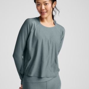 Featherweight Daydreamer Pullover